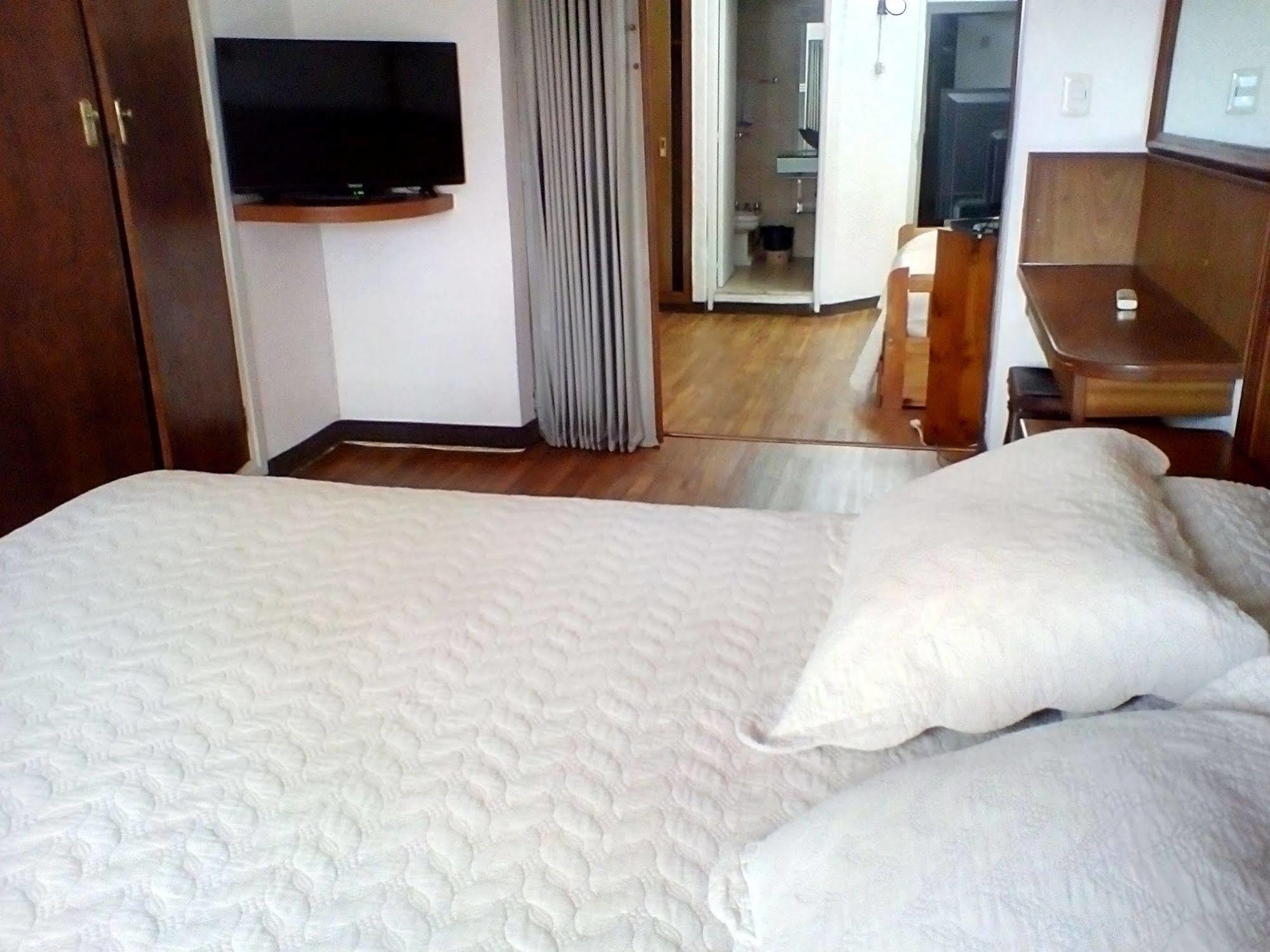 Hotel Oasis Пунта дел Есте Екстериор снимка