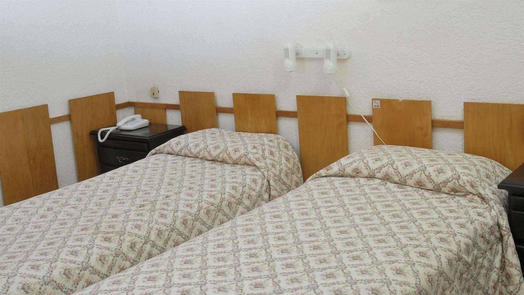 Hotel Oasis Пунта дел Есте Екстериор снимка
